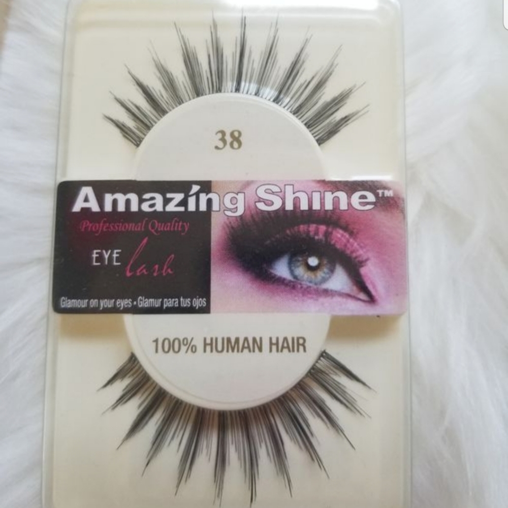 Strip Eyelashes - Picture 4 of 5